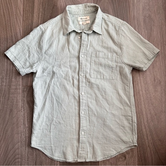 Madewell Green Casual Button Down Shirt - Picture 2 of 12